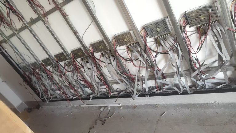 户外 LED 显示屏安装工程